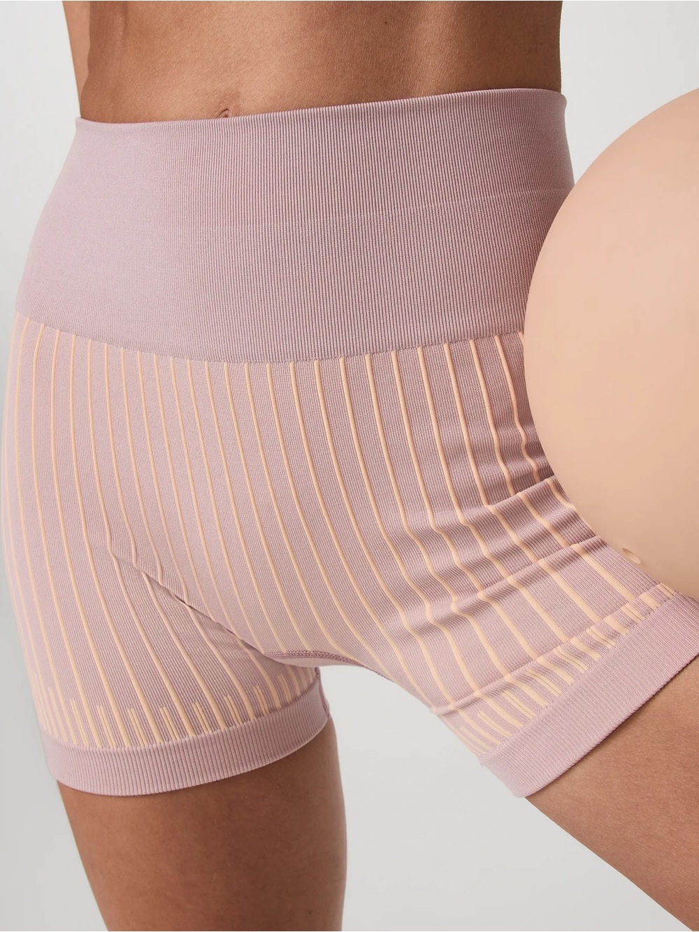 NWT Vuori women's Bi-color seamless bike short 4 szL light peach/desert mauve(B) - Picture 5 of 10
